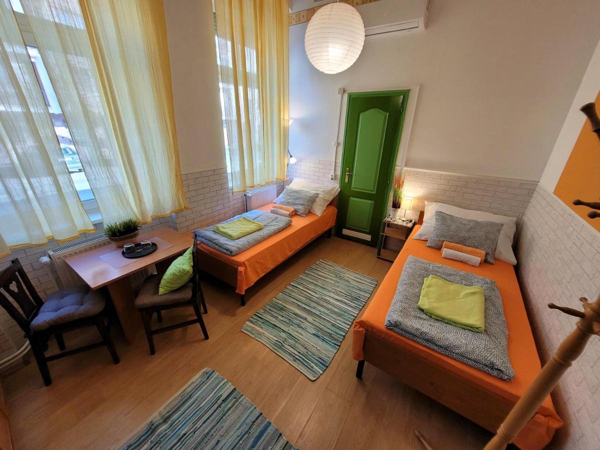 Brindza Vendeghaz Guest house Szeged